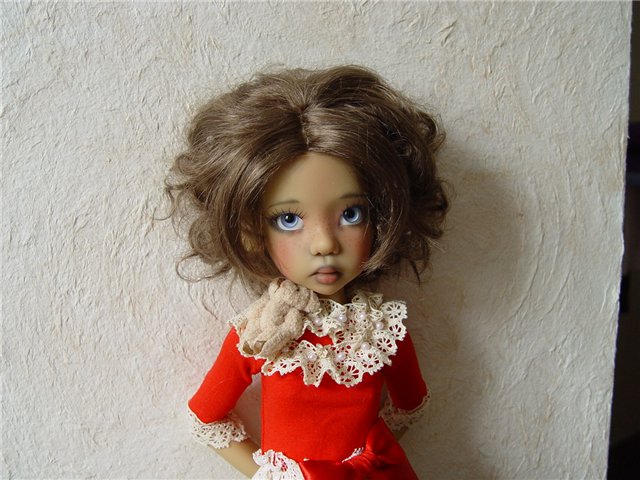 Абигайль (Kaye Wiggs Hope) в разных паричках (фото 6)