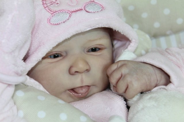 Прототип Cathy Кэти Olga Auer