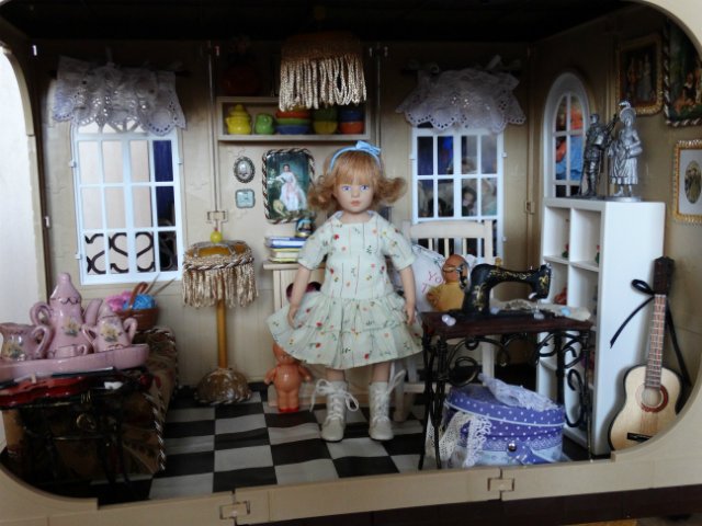 Малышка Патси в обновлённом домике (фото 6)