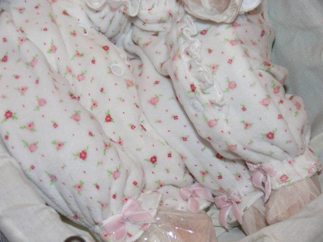 Чудо малыши в детской колясочке.. Artista Charisma Doll (фото 7)