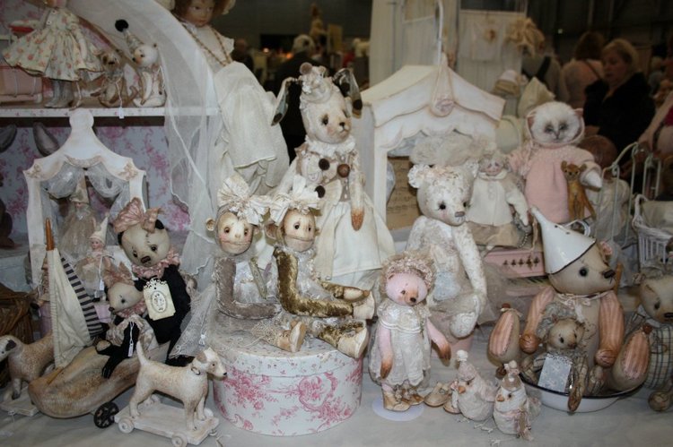 Выставка кукол, мишек тедди, кукольных домиков и миниатюры в Нидерландах 24-25 октября 2015 год. Часть пятая | Бэйбики Выставка кукол, мишек тедди, кукольных домиков и миниатюры в Нидерландах 24-25 октября 2015 год. Часть пятая