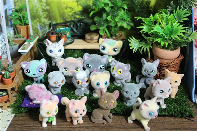 Коллекция флоковых игрушек