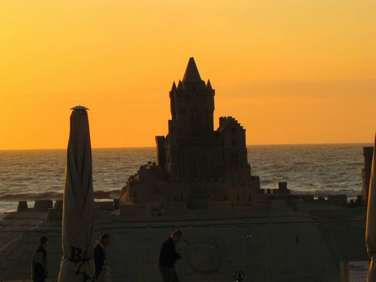 Замки из песка. Путешествие по Схевенингену (Scheveningen, Holland)