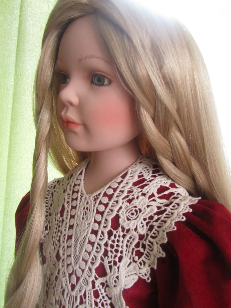 Фарфоровая кукла Ева - "реверанс позапрошлому веку"