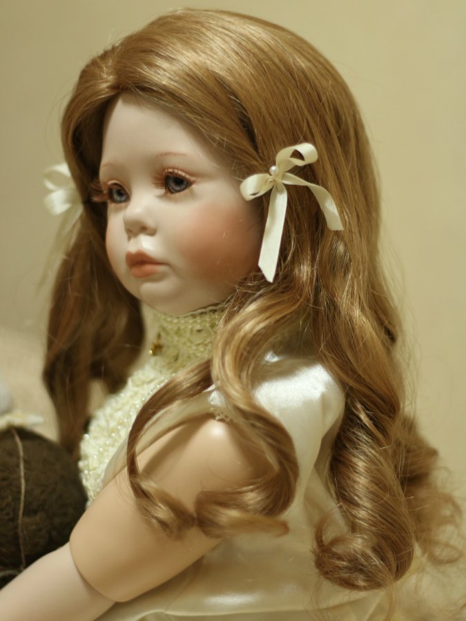 Девочка другой эпохи - милый ангел редчайшей красоты