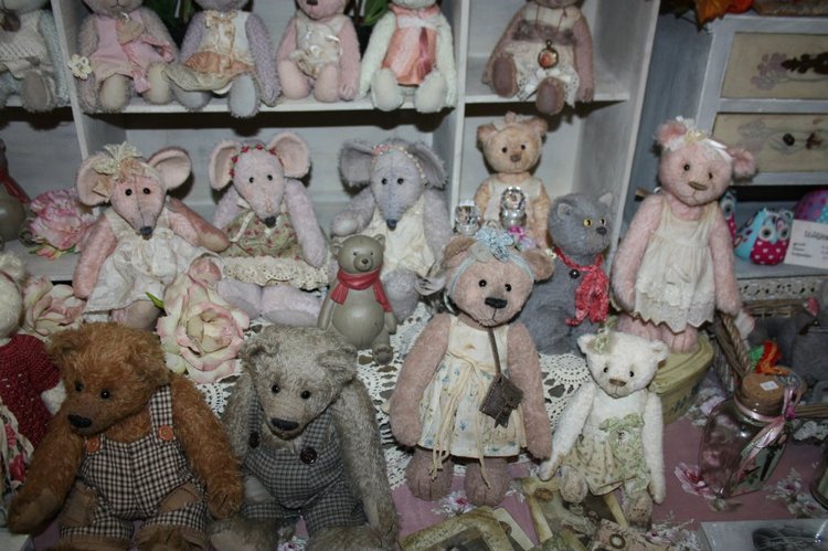 Выставка кукол, мишек тедди, кукольных домиков и миниатюры в Нидерландах. Продолжение
