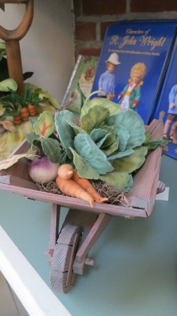 Впервые за 40 лет. День открытых дверей на кукольной фабрике R John Wright. Часть первая: Место, где рождаются куклы и