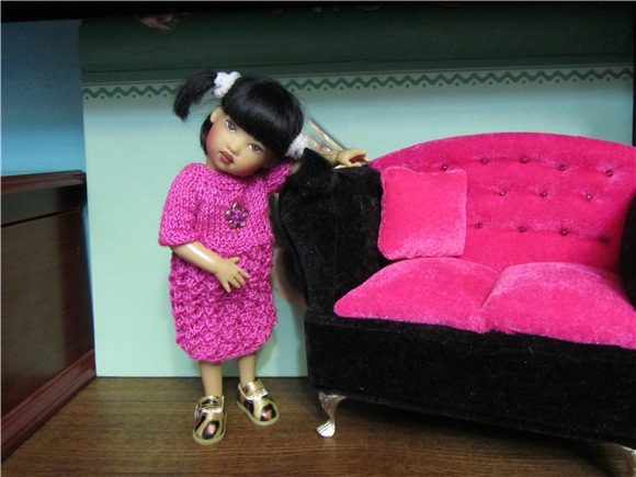 У нас обновка. Коллекционная кукла от Helen Kish