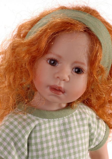 Petite Nadine by Heidi Pluszcok