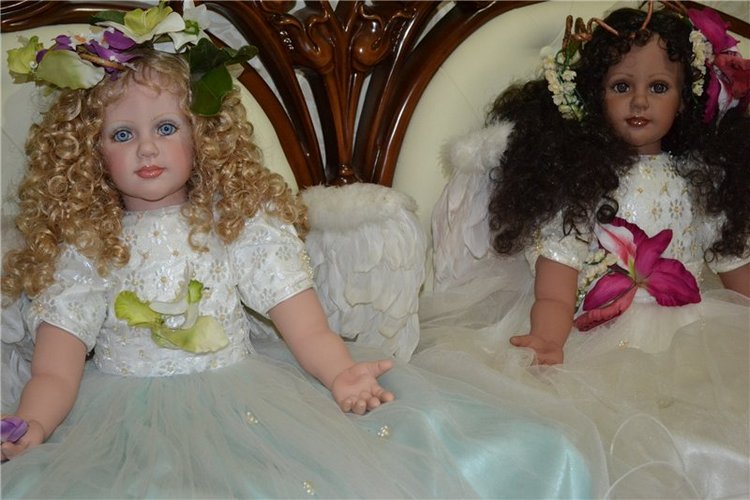 Ангелы Файзах Спанос. Blessings Bloom Around Me