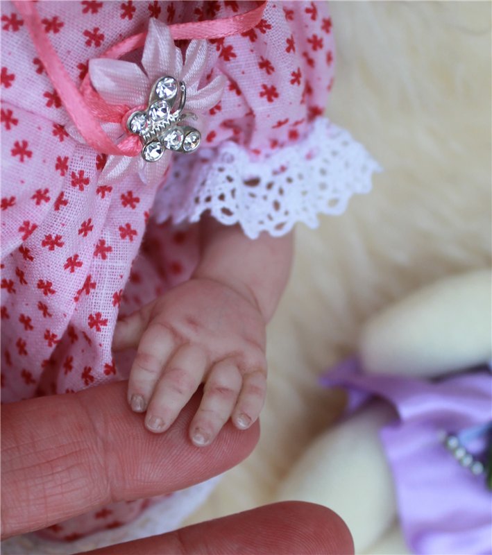 Кукла реборн Nessa. Дюймовочка (фото 7)