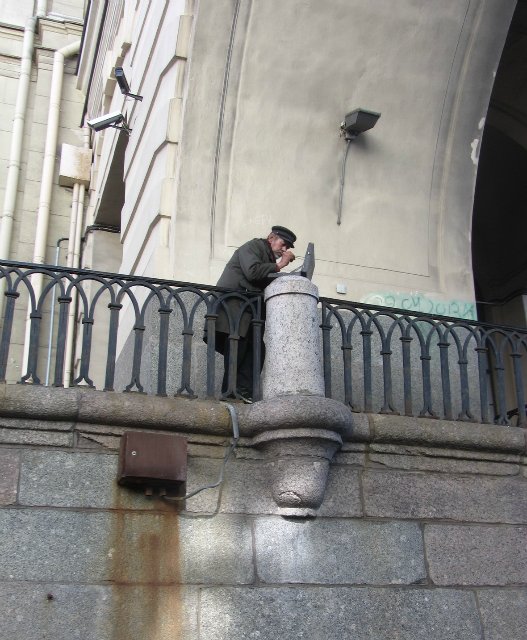 Приглашаем на водную экскурсию по Петербургу