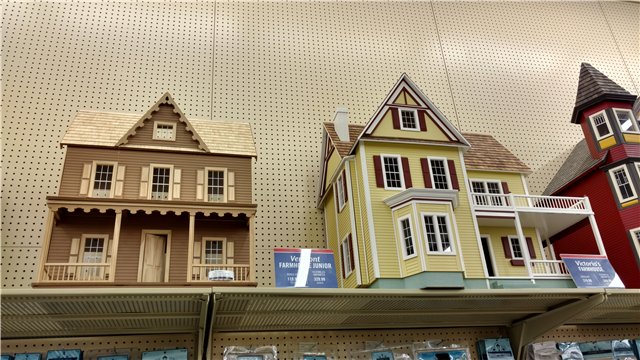 За океаном. HobbyLobby Arts & Crafts Stores