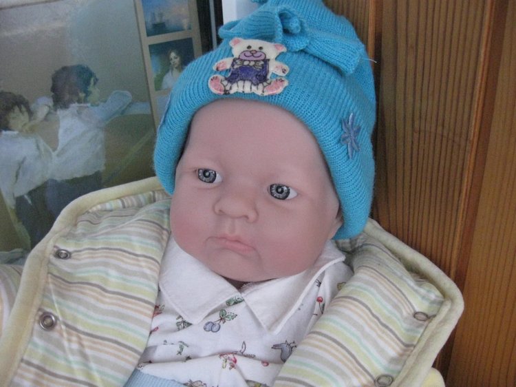 Сборы на прогулку маленькой Евочки