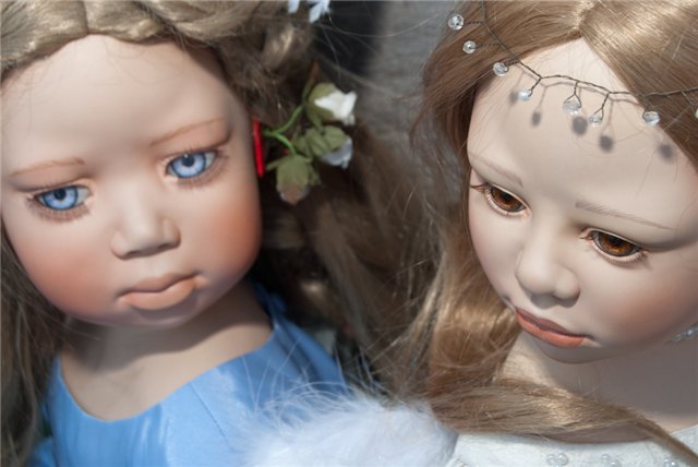 Он(а) спустился к нам с небес