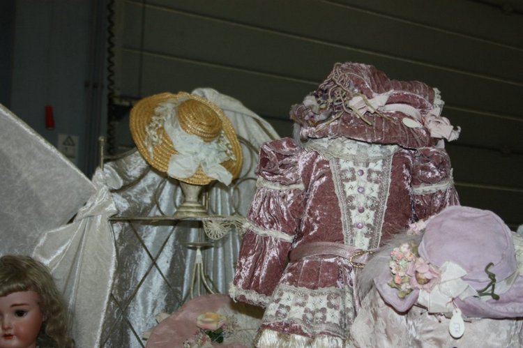 Выставка кукол, мишек тедди, кукольных домиков и миниатюры в Нидерландах 24-25 октября 2015 год. Четвертая часть | Бэйбики Выставка кукол, мишек тедди, кукольных домиков и миниатюры в Нидерландах 24-25 октября 2015 год. Четвертая часть (фото 2)