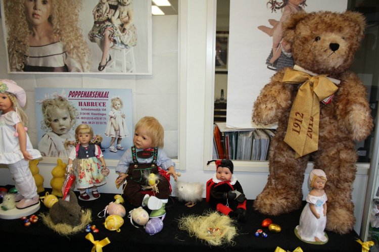 Первый показ новой коллекции 2016 года из резин от Hildegard Gunzel (фото 6)