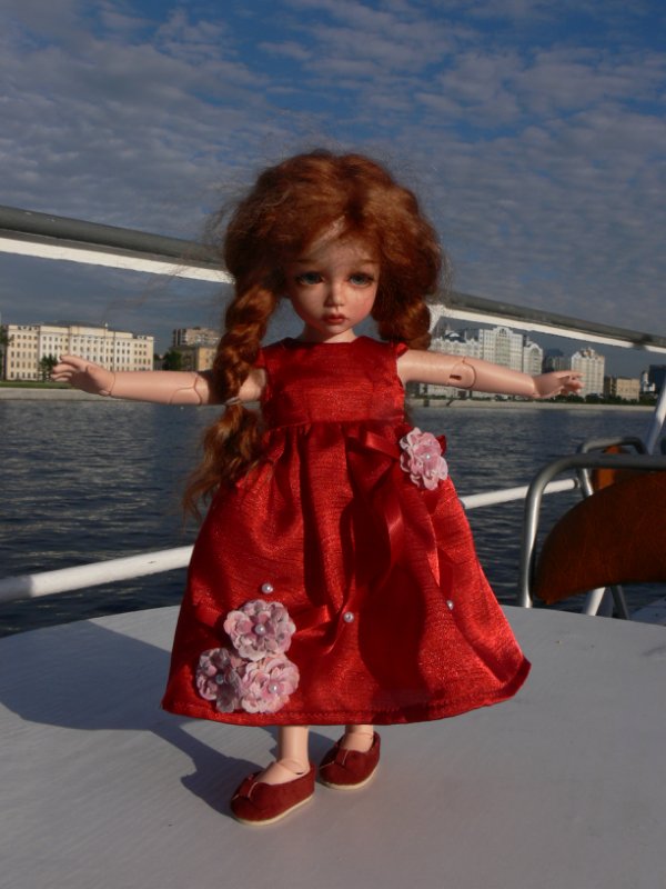 Виррушка. Прогулка по Неве часть 2. Девочка Bono iplehouse