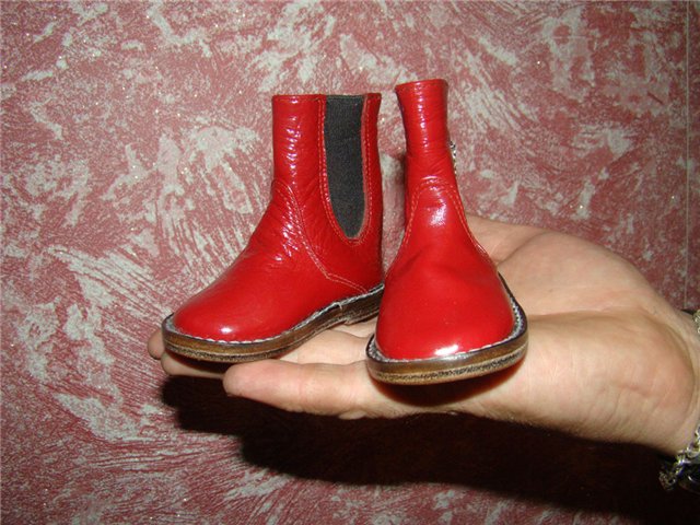 Сапожки ручной работы для куклы (фото 7)