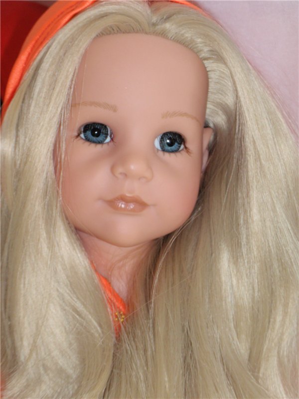 И мы и мы хотим поздравить наших мам, бабушек, тетушек, сестер и всех-всех женщин с самым женским Днем 8 Марта