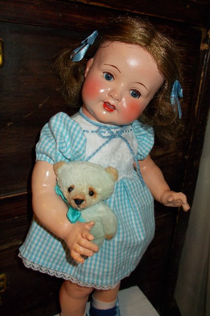 Солнечная девочка — Редкие антикварные куклы и реплики: воск