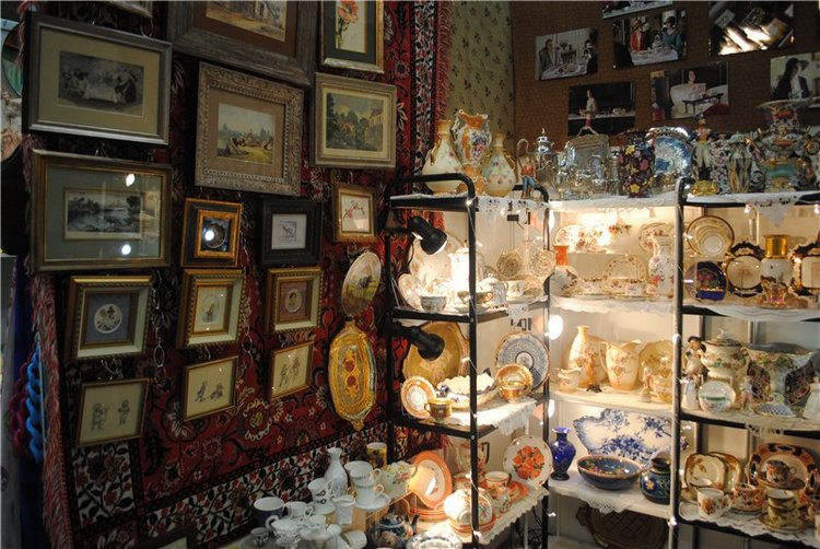 На Тишинку мы пошли – там сокровища нашли. Взгляд на «Блошиный рынок» со второго этажа | Бэйбики На Тишинку мы пошли – там сокровища нашли. Взгляд на «Блошиный рынок» со второго этажа