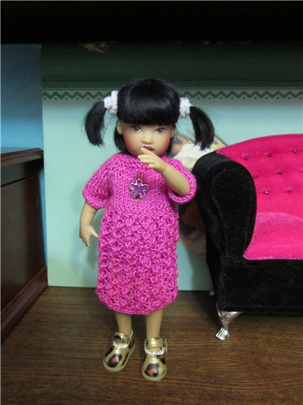 У нас обновка. Коллекционная кукла от Helen Kish