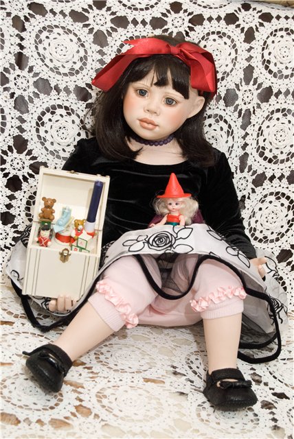 Девочка из января — Куклы Christine Orange (Кристин Оранж): фарфор (фото 5)