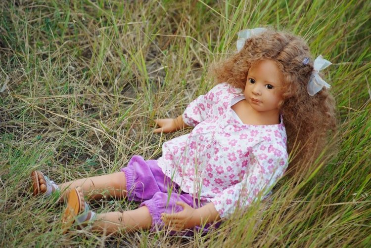 Антония на прогулке