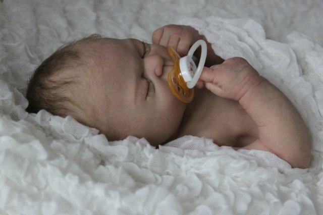 Спящий малышок Жульенчик. Куколка реборн Вишни Виктории