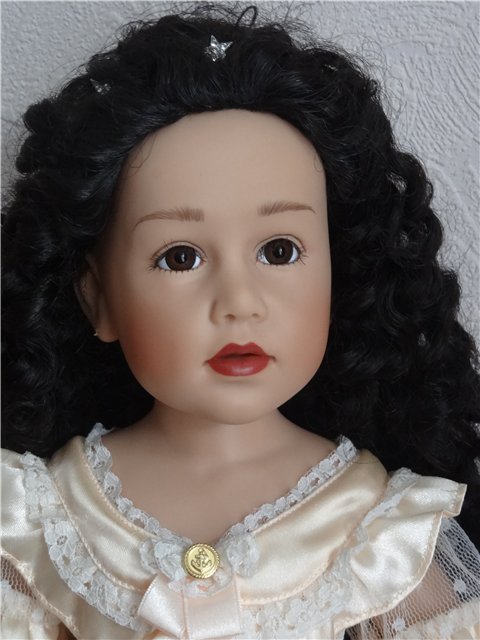 Принцесса Сессиль-королева среди Снегурочек)