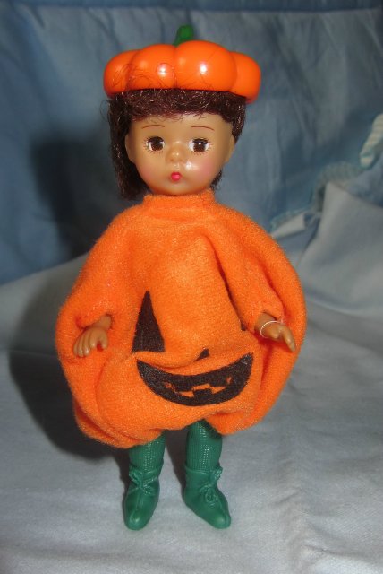 Сегодня тридцать восемь — Домашние коллекции кукол: фото собраний