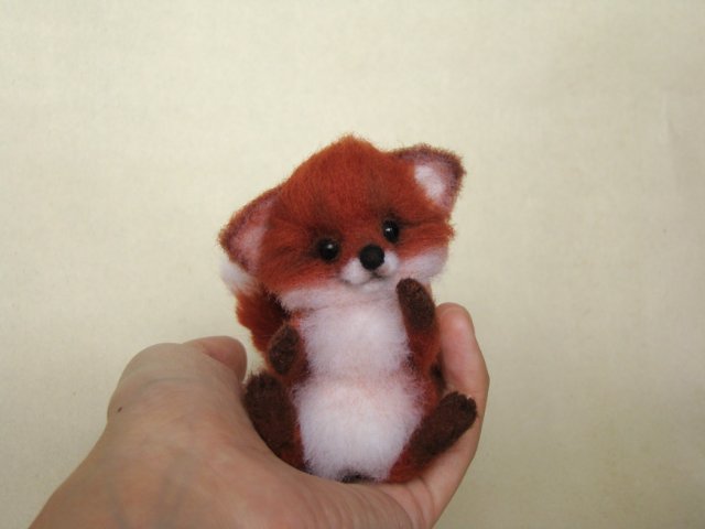 Лисёнок. Авторская игрушка валянием Ольги Чернухо (фото 10)