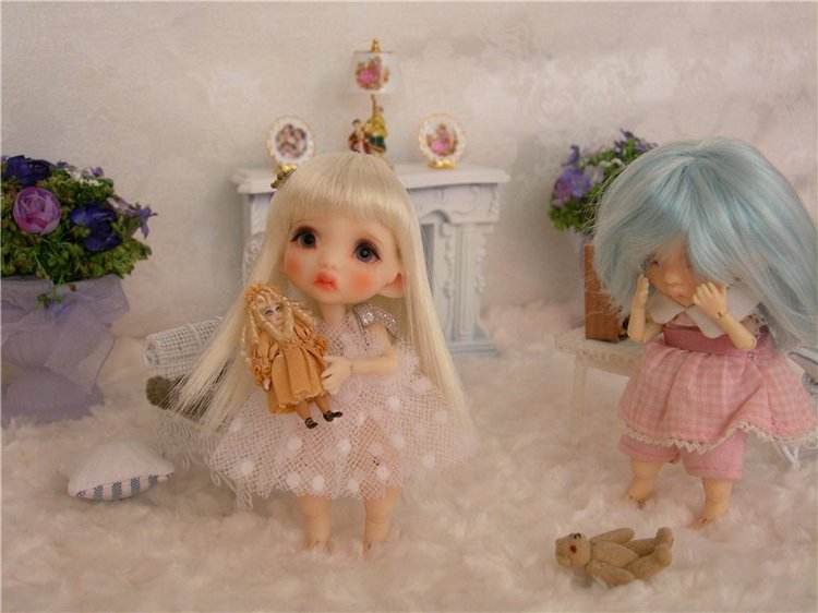 В кротовой норе: "Безумное Чаепитое" и игры Кротов