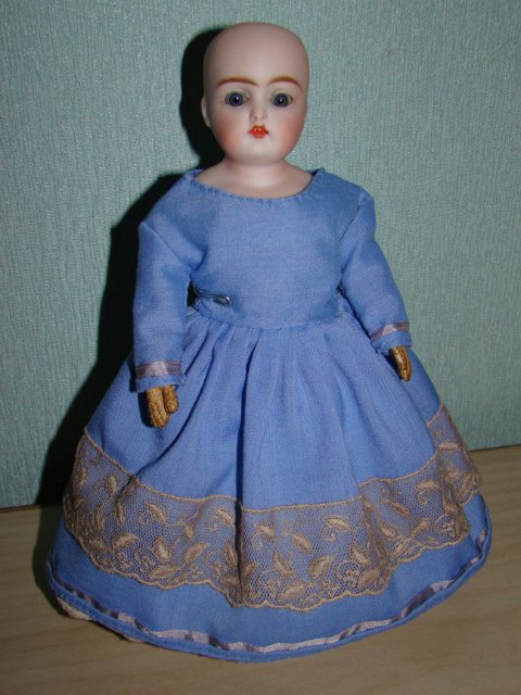 Антикварная карманная кукла Bähr & Pröschild на французском модном теле