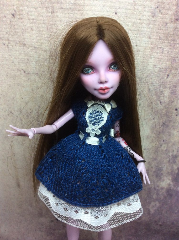 Я рисую, куклам лица я рисую