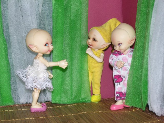 Занавесочная история. Кукольная миниатюра