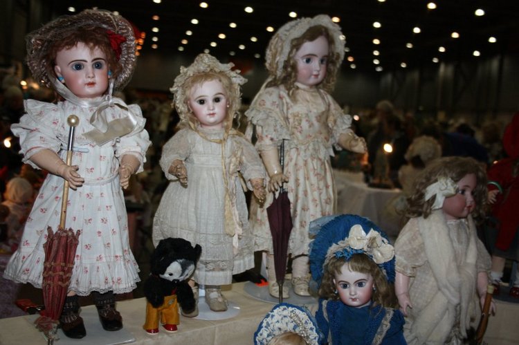 Выставка кукол, мишек тедди, кукольных домиков и миниатюры в Нидерландах 24-25 октября 2015 год. Часть третья - антикварки