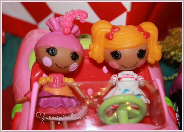 Новогодний экспресс с лалалупси - Lalaloopsy Mini MGA
