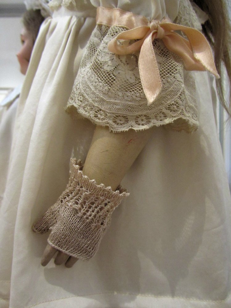 «Мода по-взрослому. Истории из кукольного гардероба» - выставка в Музее-заповеднике «Царицыно» - продолжение - детали. Часть