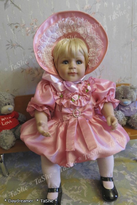 Девочки конфетки маленькие тортики