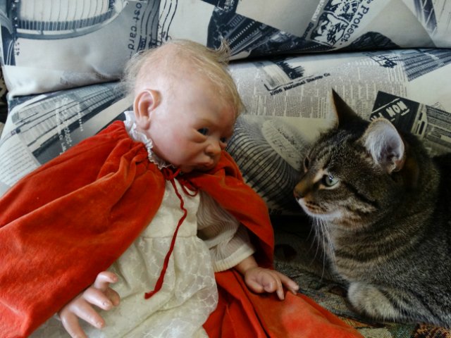 Малышка реборн Пейдж примеряет крестильное платье