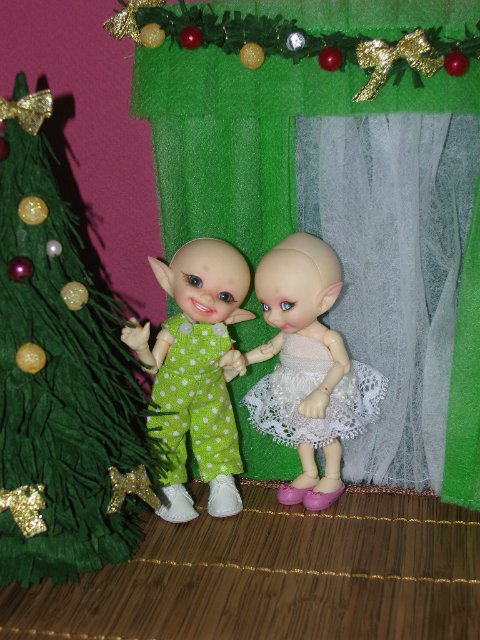 Занавесочная история. Кукольная миниатюра