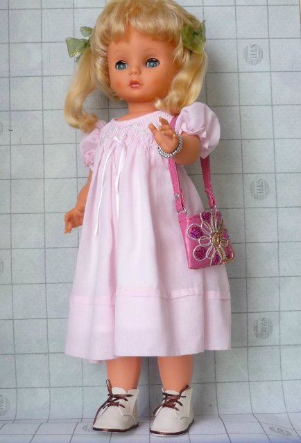 От внучки к кукле - перешиваем детские платья (фото 5)