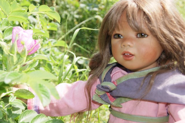 Теперь уже русские красавицы Tscharle и Munira от Аннет Химстедт