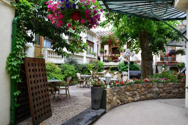 Очарование стринных французских городов (фото 8)