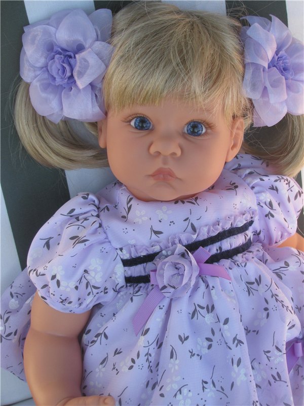 Дачные прсиделки кукол Ли Миддлетон