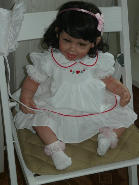 Хмурым пасмурным деньком — Куклы Fayzah Spanos (Файзах Спанос): винил и фарфор (фото 4)