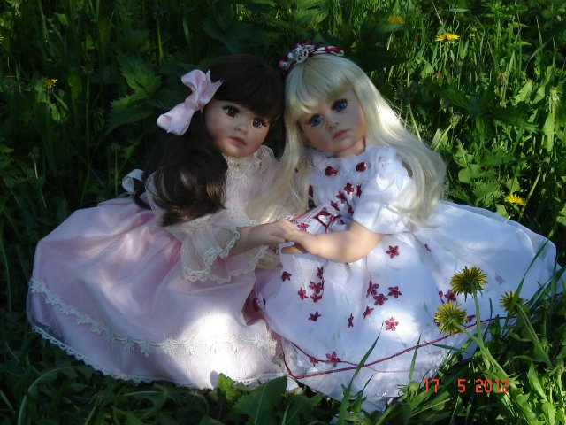 Две сестрицы Ллойда Миддлетона - настоящие принцессы