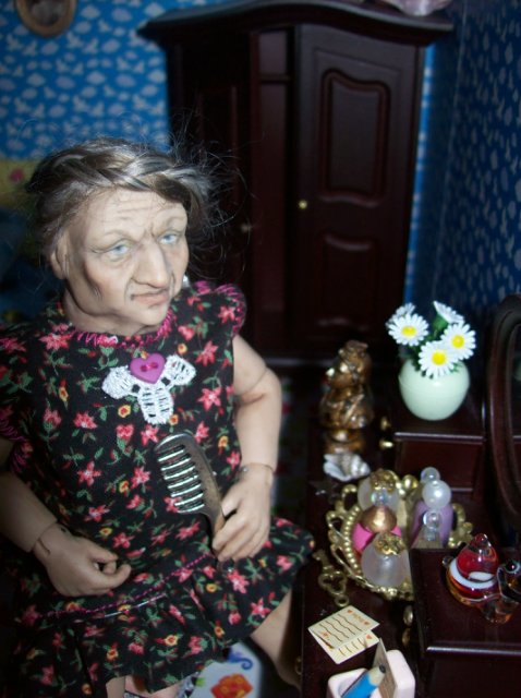 Кукольный дом для Веры Фёдоровны. Миниатюра (фото 6)